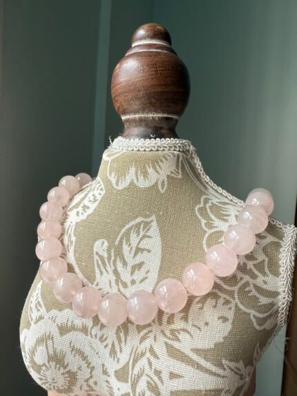 Rose quartz collar
